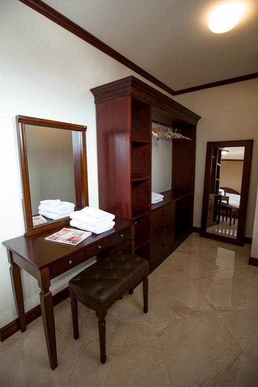 Capitol Residence Vientiane Room photo